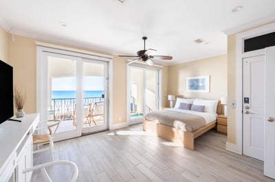 Luxury Villa Photo #12
