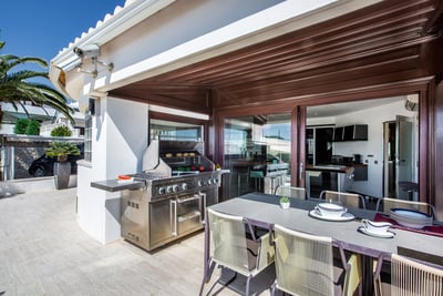 Luxury Villa Photo #34