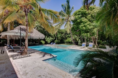 Luxury Villa Photo #7