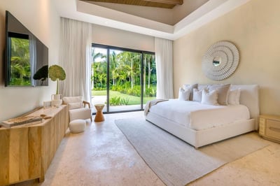 Luxury Villa Photo #13