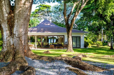Luxury Villa Photo #4