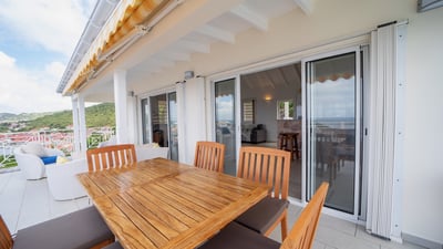 Luxury Villa Photo #7