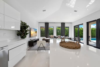 Luxury Villa Photo #20