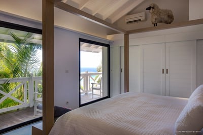 Luxury Villa Photo #16