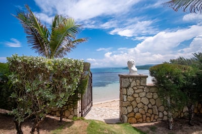 Luxury Villa Photo #8