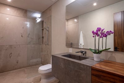 Luxury Villa Photo #34