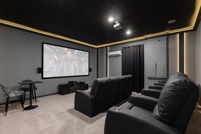 Luxury Villa Photo #18