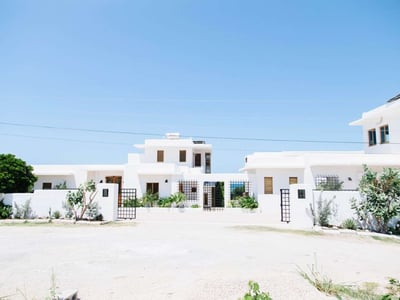 Luxury Villa Photo #11