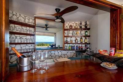 Luxury Villa Photo #12