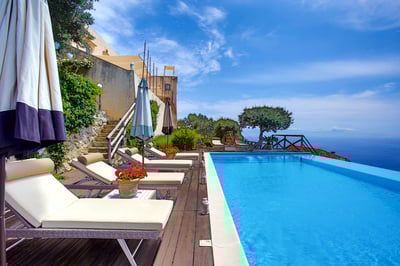Luxury Villa Photo #2