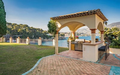 Luxury Villa Photo #5