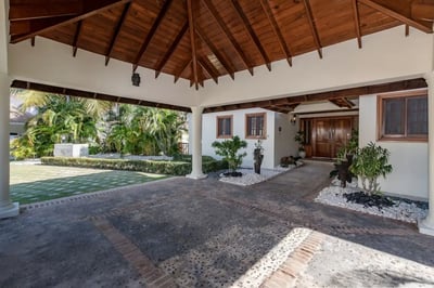Luxury Villa Photo #81