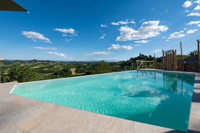 Luxury Villa Photo #6