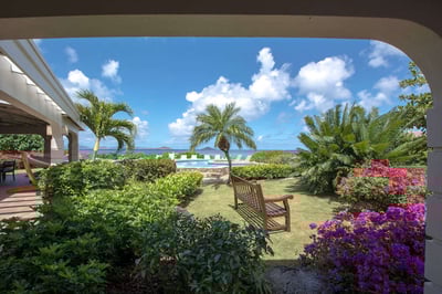 Luxury Villa Photo #13