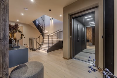 Luxury Villa Photo #24
