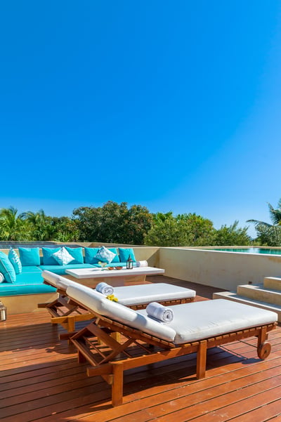 Luxury Villa Photo #4