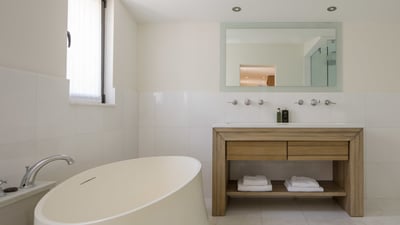 Luxury Villa Photo #19
