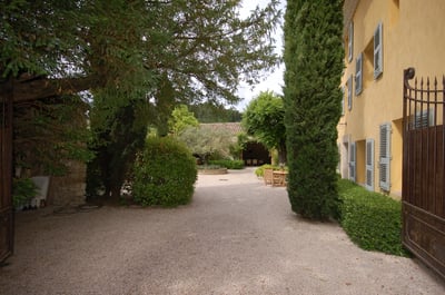 Luxury Villa Photo #9
