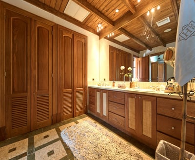 Luxury Villa Photo #39