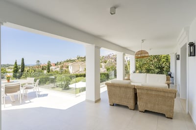 Luxury Villa Photo #7