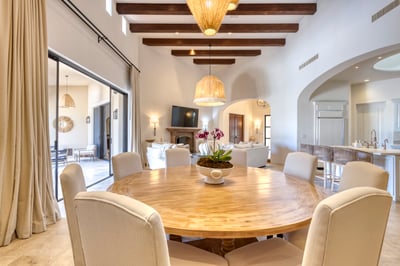 Luxury Villa Photo #23
