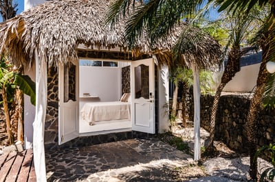 Luxury Villa Photo #57