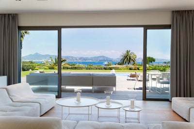 Luxury Villa Photo #13