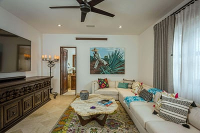 Luxury Villa Photo #31