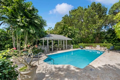 Luxury Villa Photo #2
