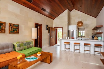 Luxury Villa Photo #8