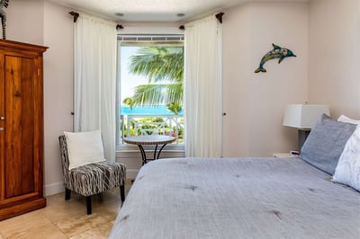Luxury Villa Photo #15