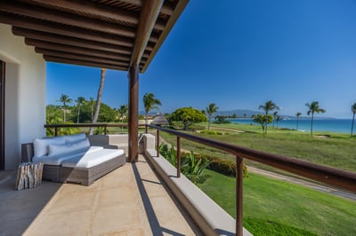 Luxury Villa Photo #48