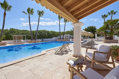 Luxury Villa Photo #3