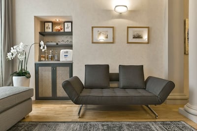 Luxury Villa Photo #3