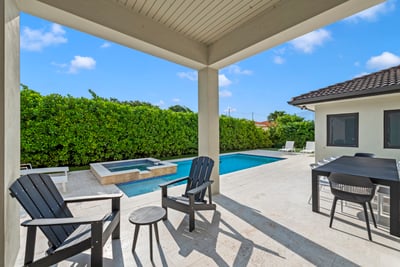 Luxury Villa Photo #2