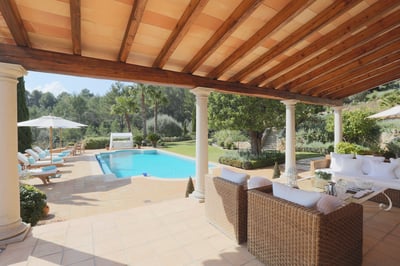 Luxury Villa Photo #4