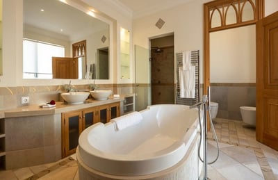 Luxury Villa Photo #27
