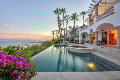 Luxury Villa Photo #2