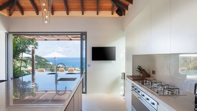 Luxury Villa Photo #16