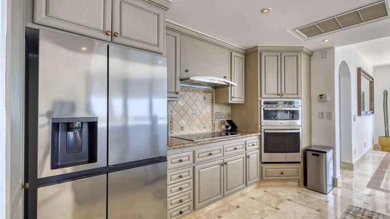 Puerta del Sol Condo C503