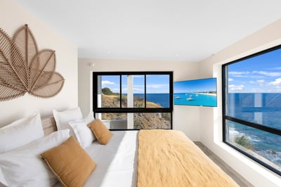 Luxury Villa Photo #50