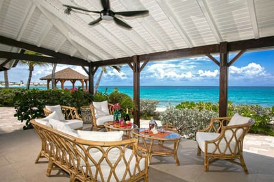 Luxury Villa Photo #11