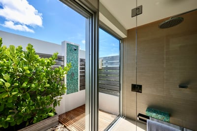 Luxury Villa Photo #37
