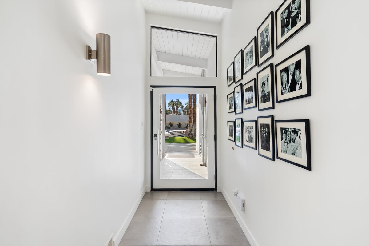 Alexander Desert Dreams