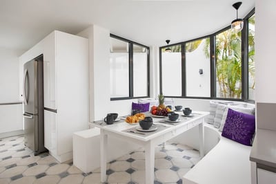 Luxury Villa Photo #14