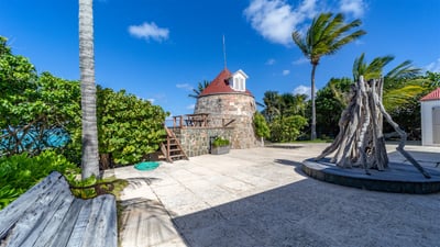 Luxury Villa Photo #15