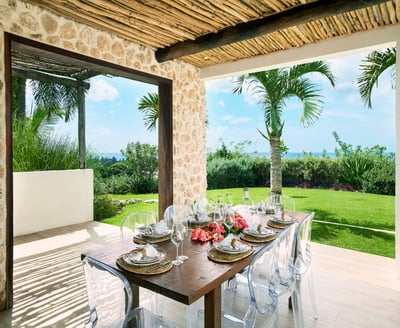 Luxury Villa Photo #11