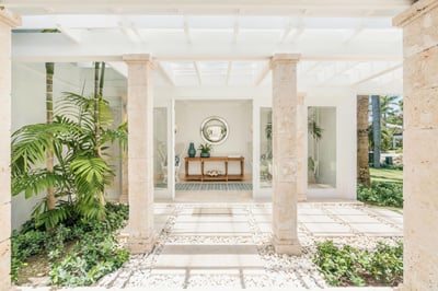 Luxury Villa Photo #14