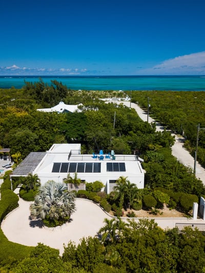 Luxury Villa Photo #4