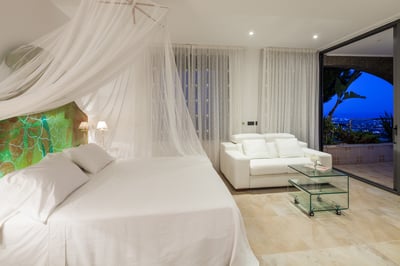Luxury Villa Photo #39
